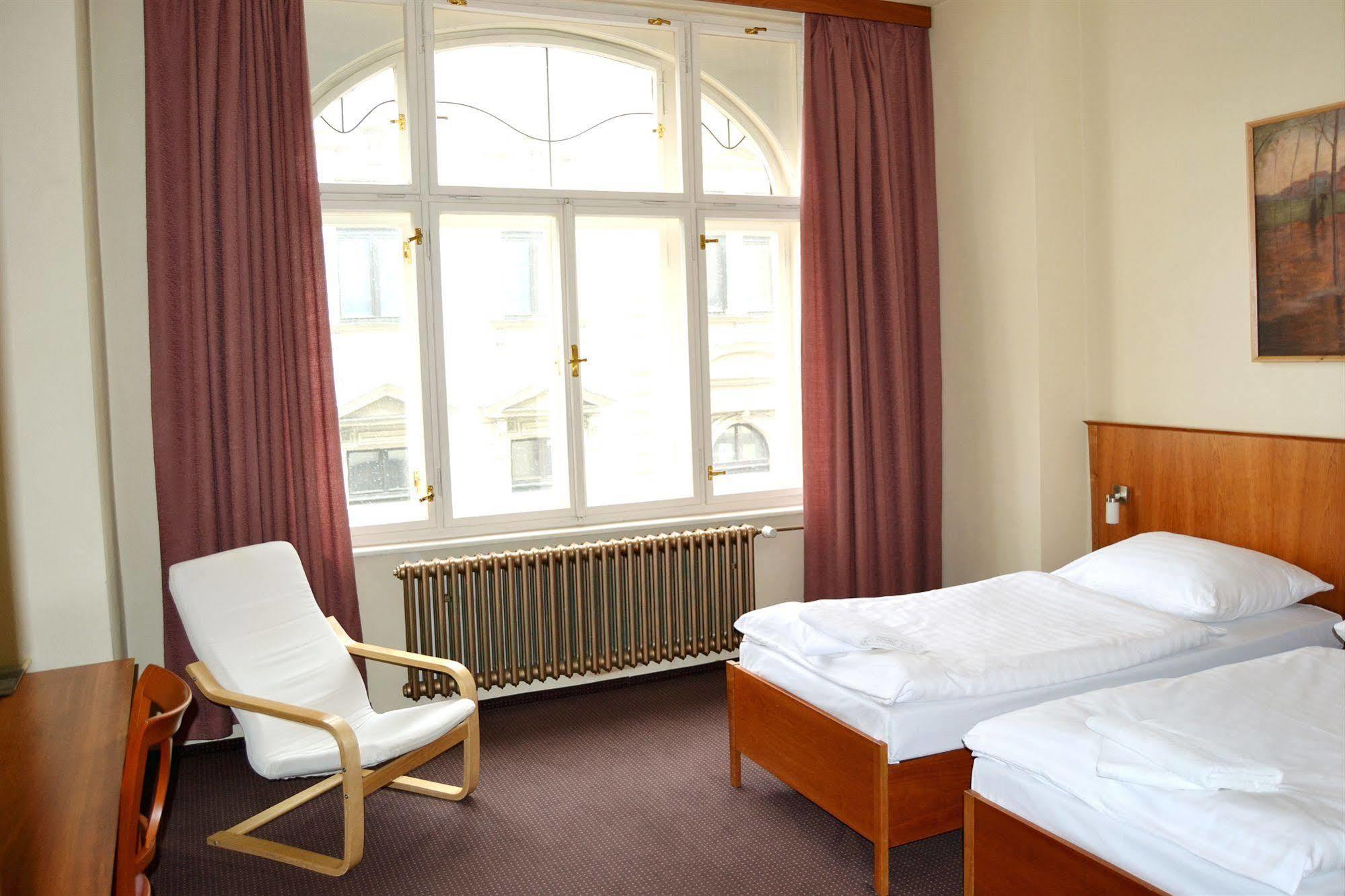 Hotel Praha Liberec Exteriör bild